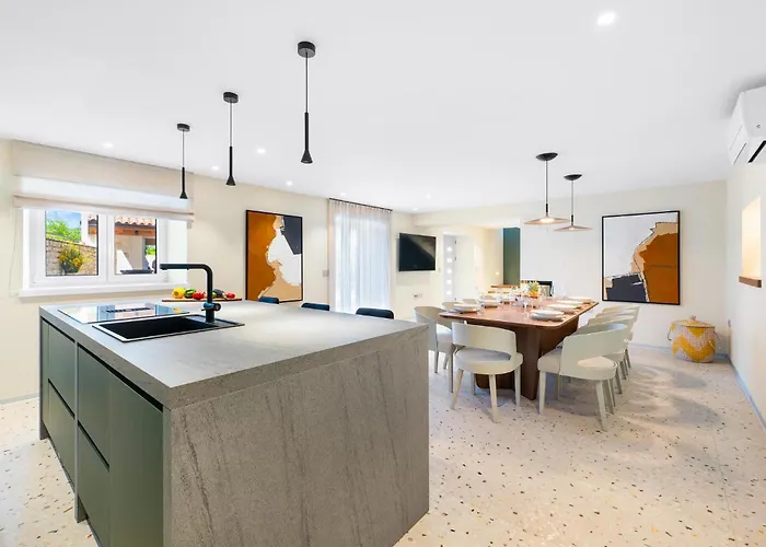 Awesome In Ferienhaus Gajana